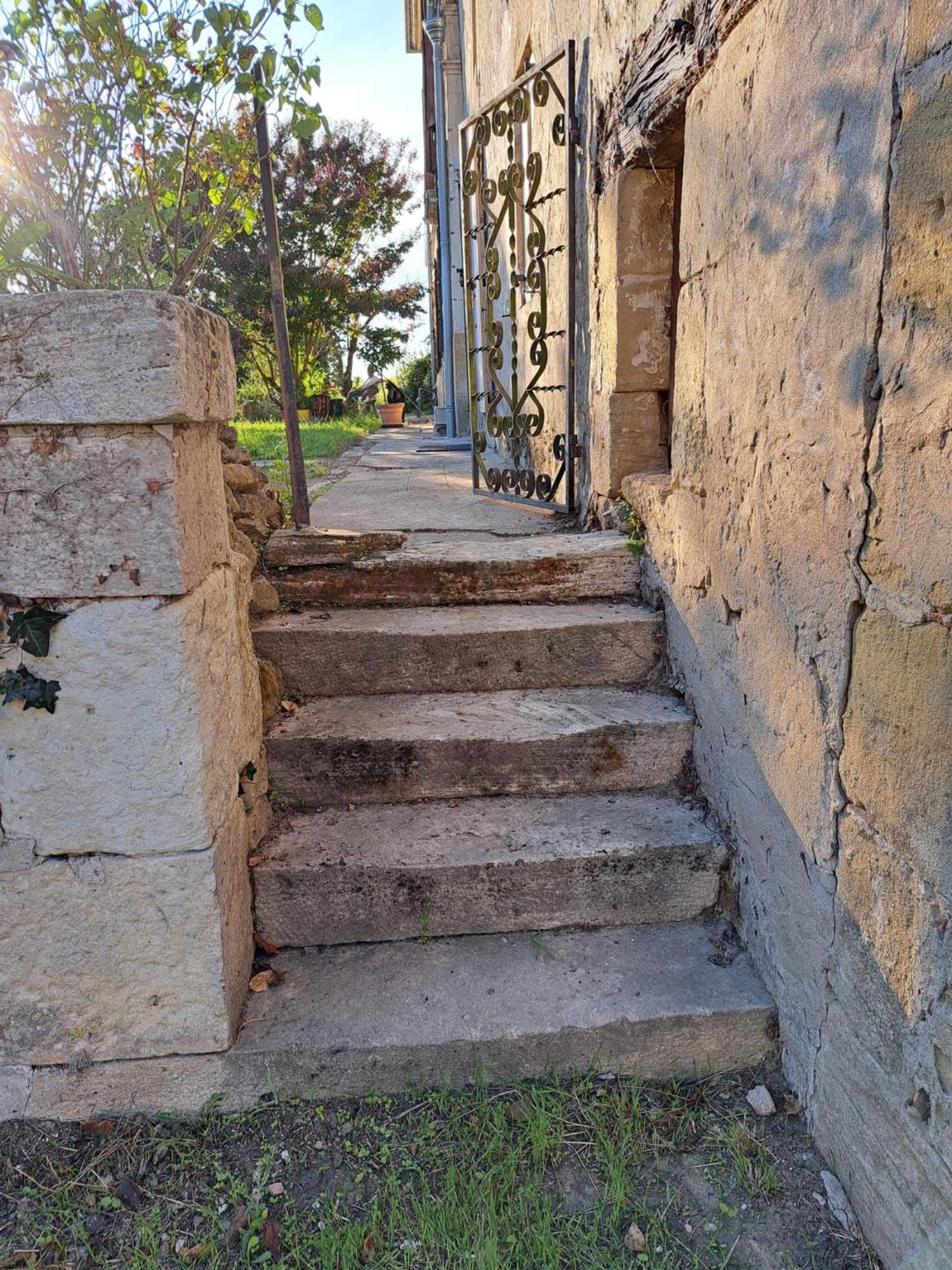 Le Logement Des Barthes Mongauzy ภายนอก รูปภาพ